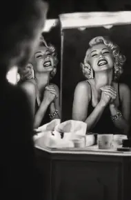 Blonde: Câu Chuyện Khác Về Marilyn