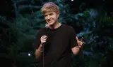 Mae Martin: Nhựa Cây
