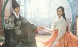 Mặt Nạ Quân Chủ