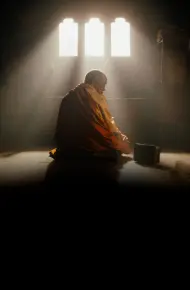Nhà Sư Và Khẩu Súng