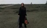 Cô Gái Một Con