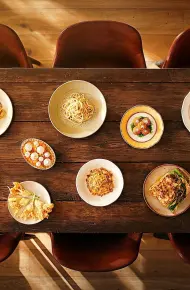 Bàn Của Bếp Trưởng: Món Mì