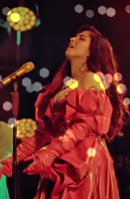 Mon Laferte, Te Amo